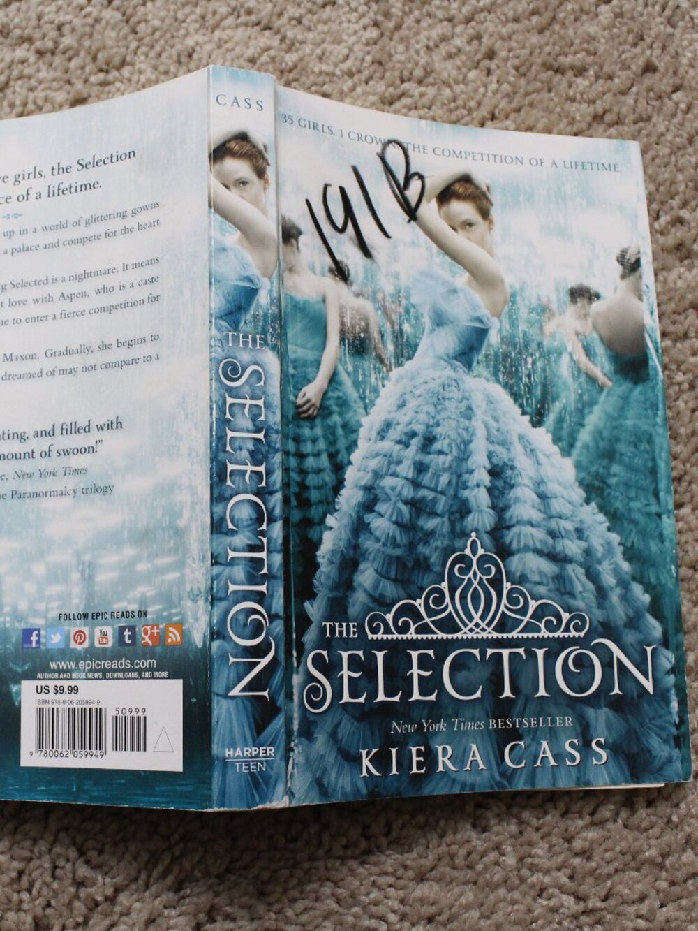 The Selection A Novel By Cass, Kiera Paperback Book